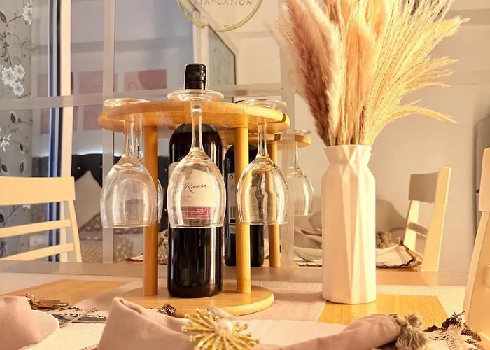Apartment Azure Staycation By Casa Tremora *